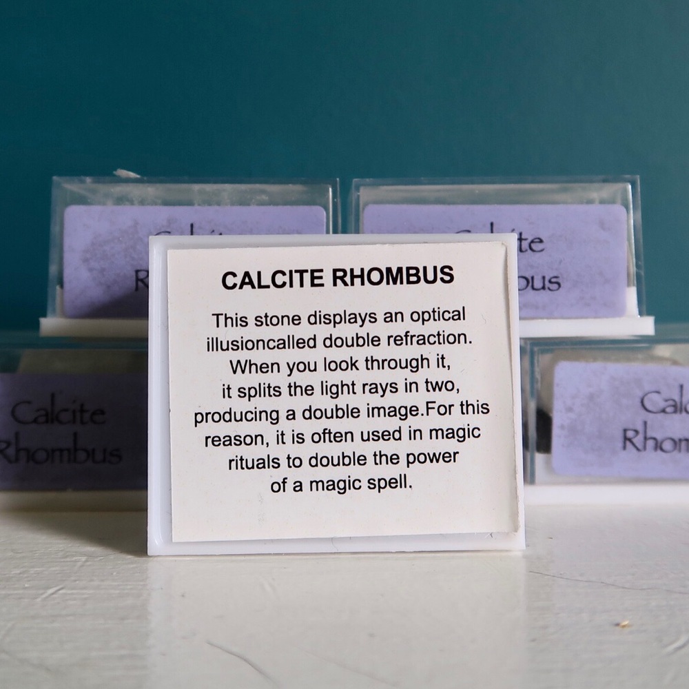 🌈 Calcite Rhombus Mini Box 🌸3/$14 - Picture 3 of 5